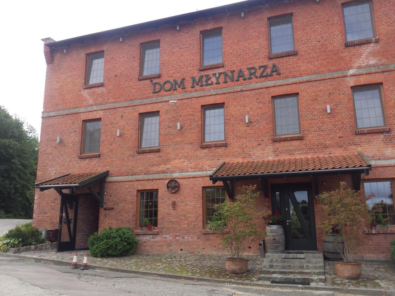 Dom Mlynarza Hotel Zukczyn Exterior foto